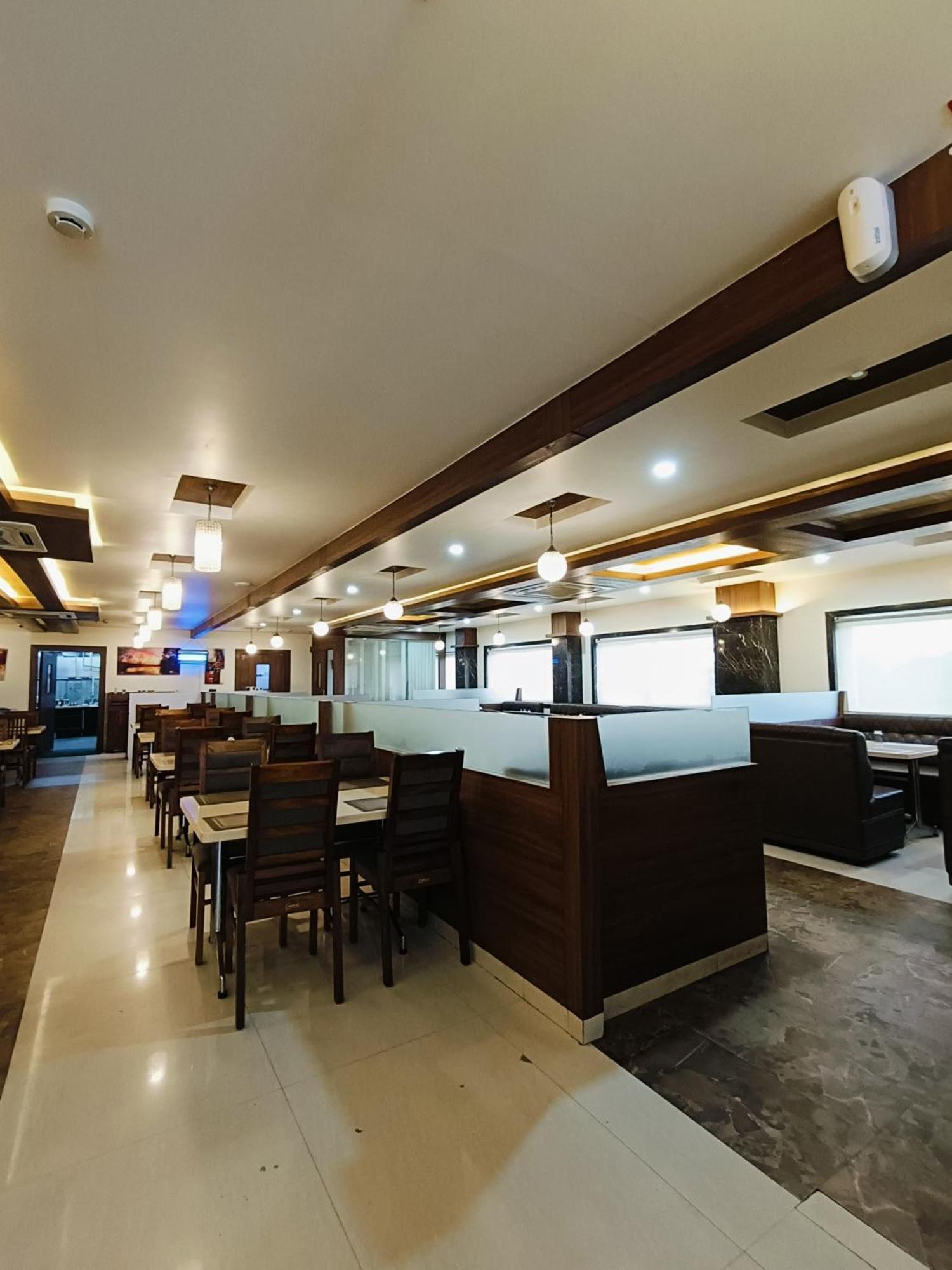 Holiday Residency Coimbatore Ngoại thất bức ảnh