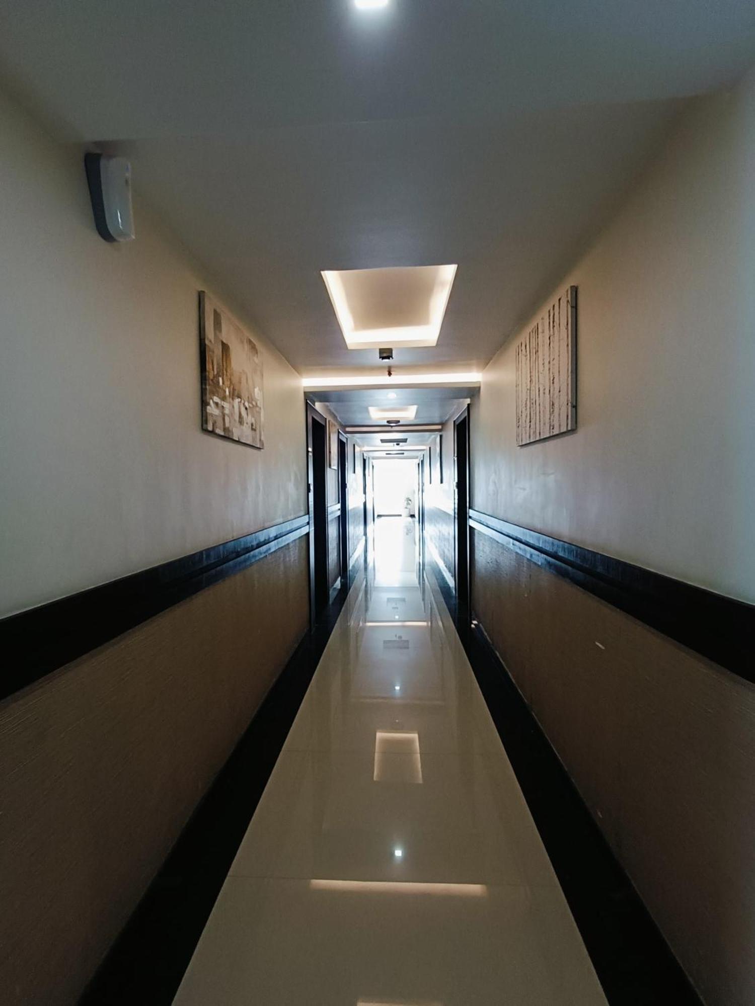 Holiday Residency Coimbatore Ngoại thất bức ảnh