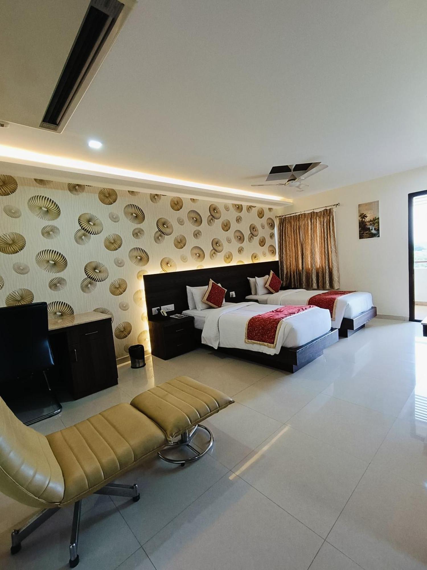 Holiday Residency Coimbatore Ngoại thất bức ảnh